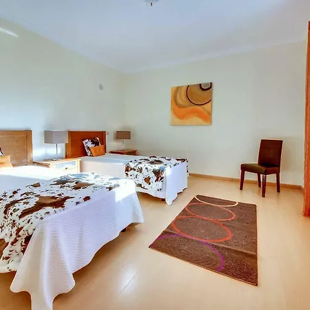 Pinho Dos Villa *